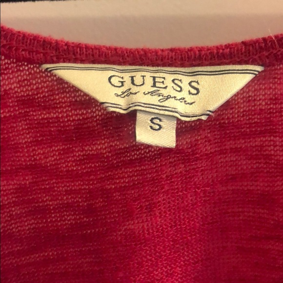 Guess hot pink flowy crop top - Picture 3 of 4